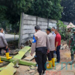 tembok dijebol di bekasi